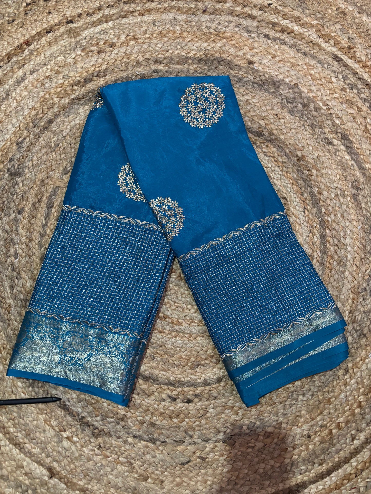 Chinon Saree- Embroidery