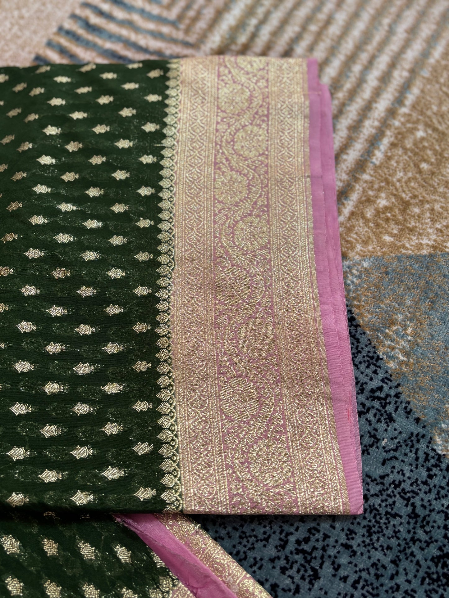 Semi banaras kaddi georgette