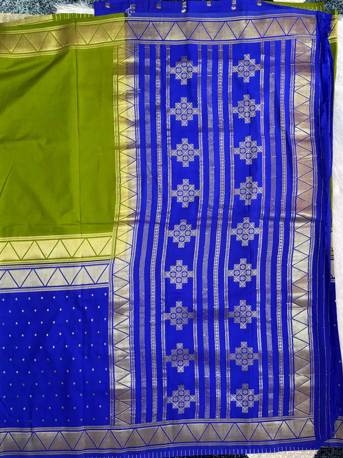 Viscose four border saree