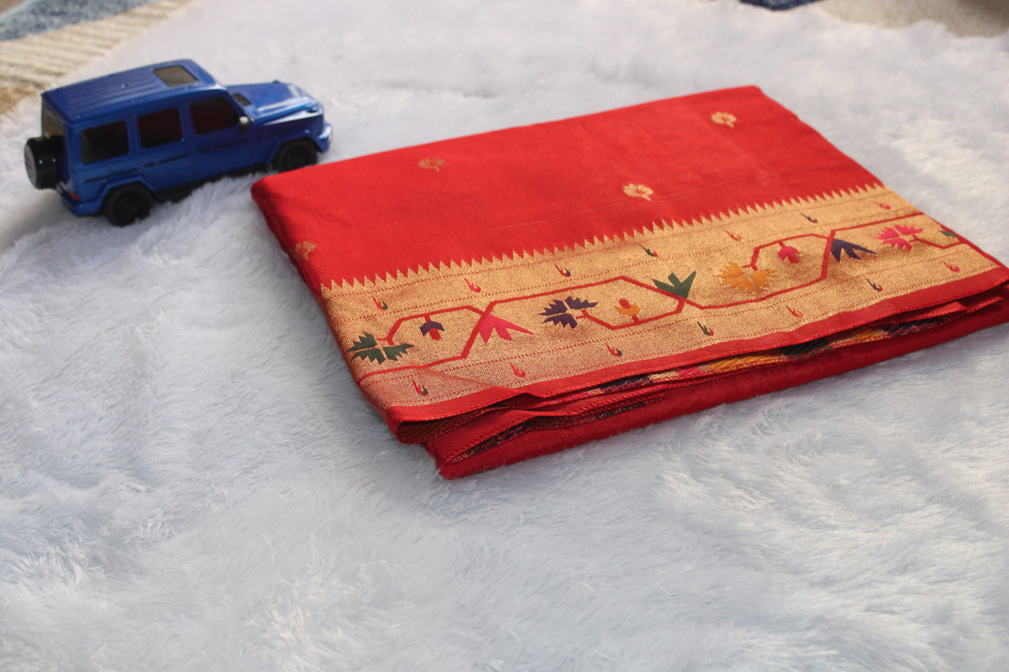 Dola silk With Paithani border
