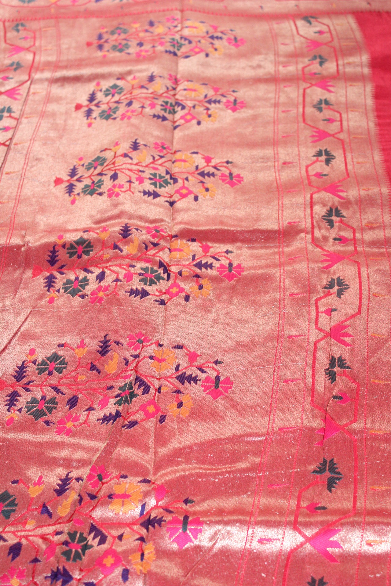Dola silk With Paithani border