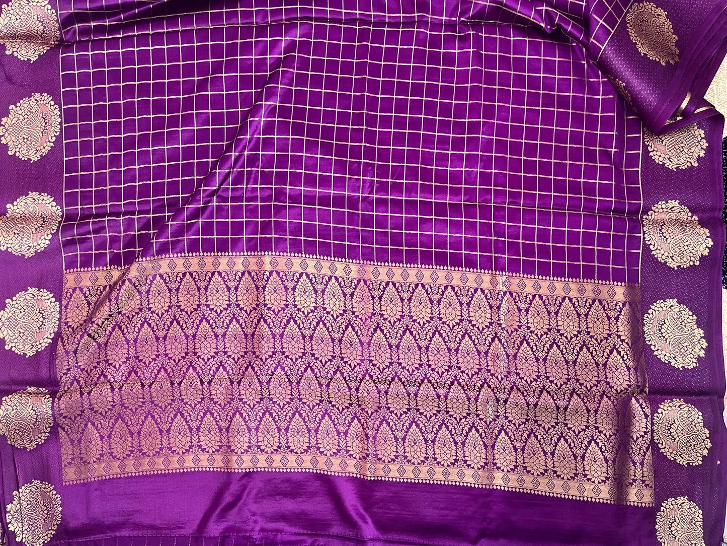 Premium Viscose saree